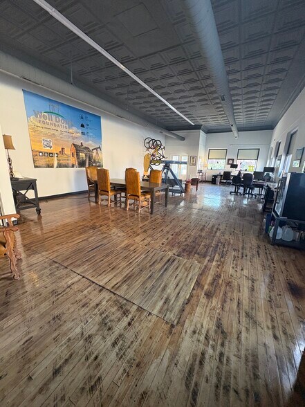 More Photos Of 333 Main St, Shelby General Retail For Sale