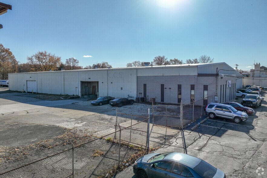 Primary Photo Of 3825 Belmont Ave, Youngstown Warehouse For Sale