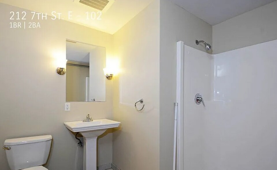 More Photos Of 212 7th St E, Saint Paul Apartments For Sale