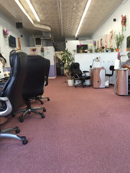 More Photos Of 5391-5405 Annapolis Rd, Bladensburg Unknown For Lease