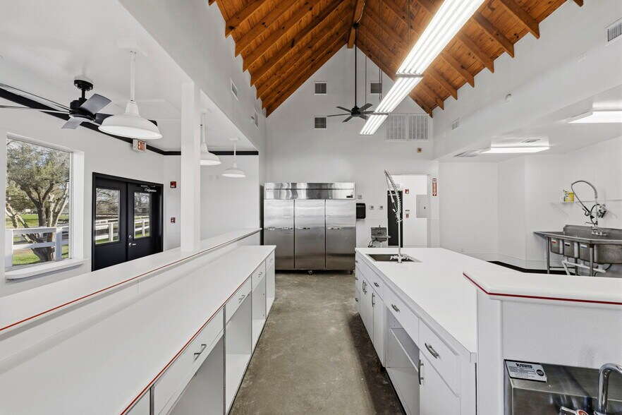 More Photos Of 9903 FM 2759 Rd, Richmond Specialty For Sale