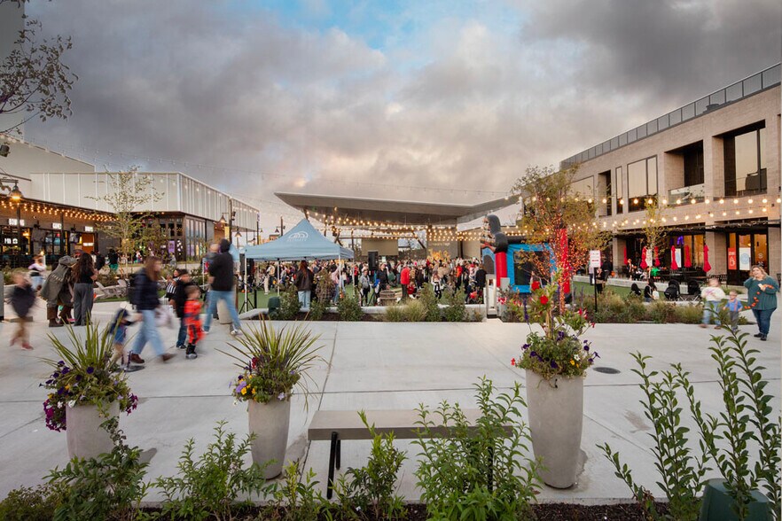 More Photos Of 5464 Center Field Dr, South Jordan Apartments For Lease