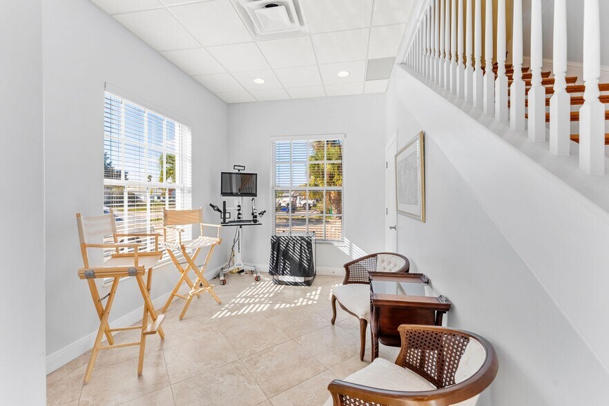 More Photos Of 334 Fourth Ave, Indialantic Office For Sale