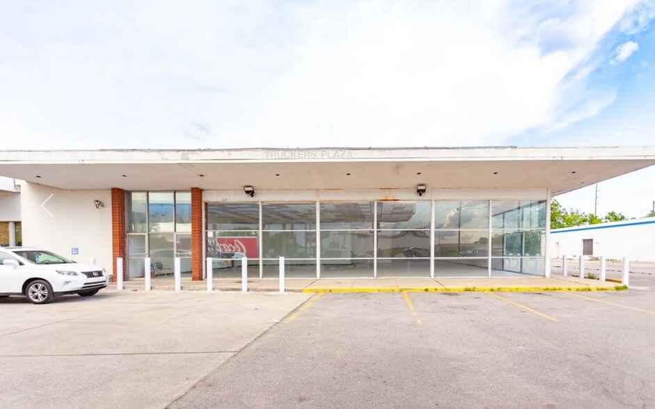 More Photos Of 2429 Carraway Blvd, Birmingham Service Station For Lease