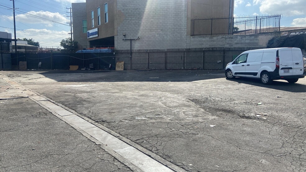 More Photos Of 2860 E Pico Blvd, Los Angeles Land For Lease