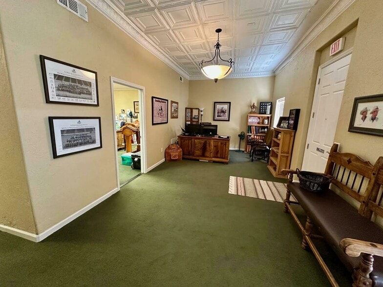 More Photos Of , Amarillo Office For Sale