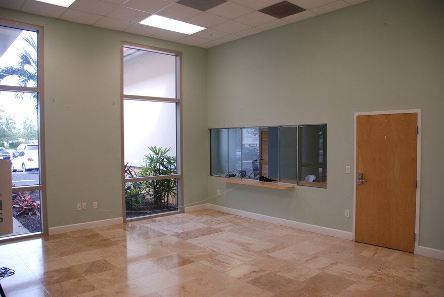 More Photos Of 19621 Cochran Blvd, Port Charlotte Medical For Lease