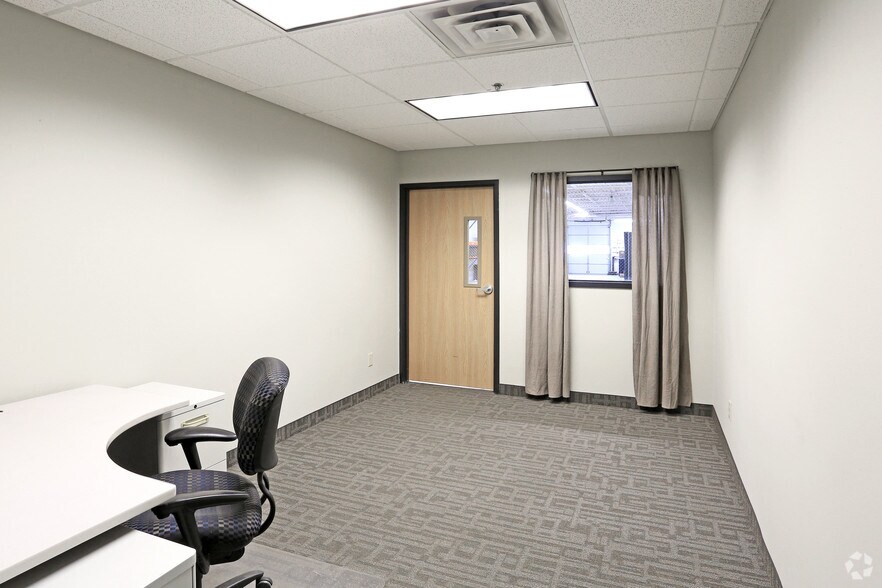 More Photos Of 313 Lake Hazeltine Dr, Chaska Manufacturing For Lease