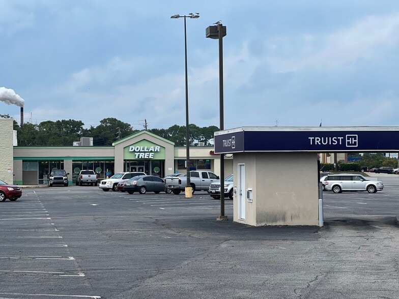 More Photos Of 1919-1945 Glynn Ave, Brunswick Unknown For Lease