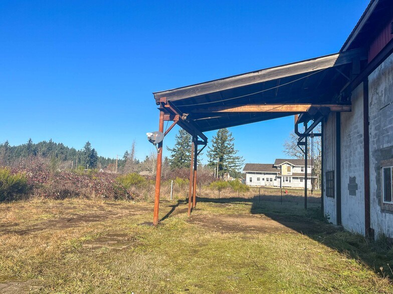 More Photos Of 28401 Salmon River Hwy, Grand Ronde Service For Lease