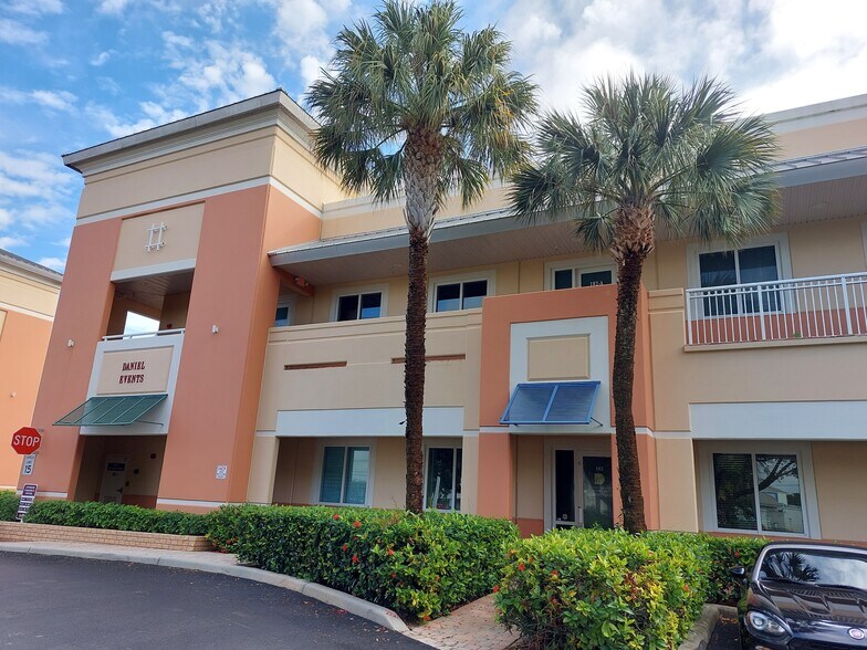 More Photos Of 601 N Congress Ave, Delray Beach Warehouse For Sale