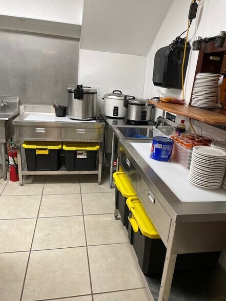 More Photos Of 809 E Karsch Blvd, Farmington Restaurant For Sale