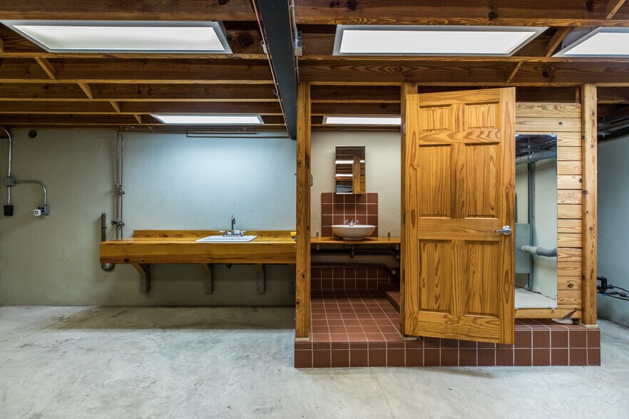 More Photos Of 808-818 N 3rd St, Philadelphia Loft Creative Space For Lease