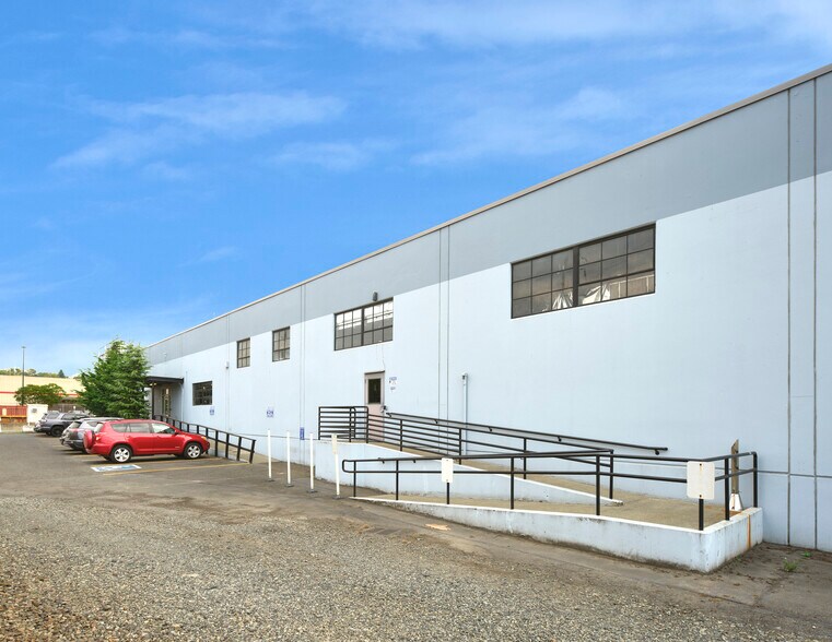 More Photos Of 4225 2nd Ave S, Seattle Warehouse For Sale