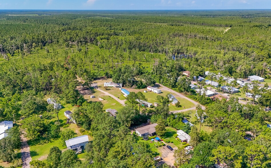 More Photos Of 1624 Pine Straw Trl, Tallahassee Manufactured Housing Mobile Home Park For Sale