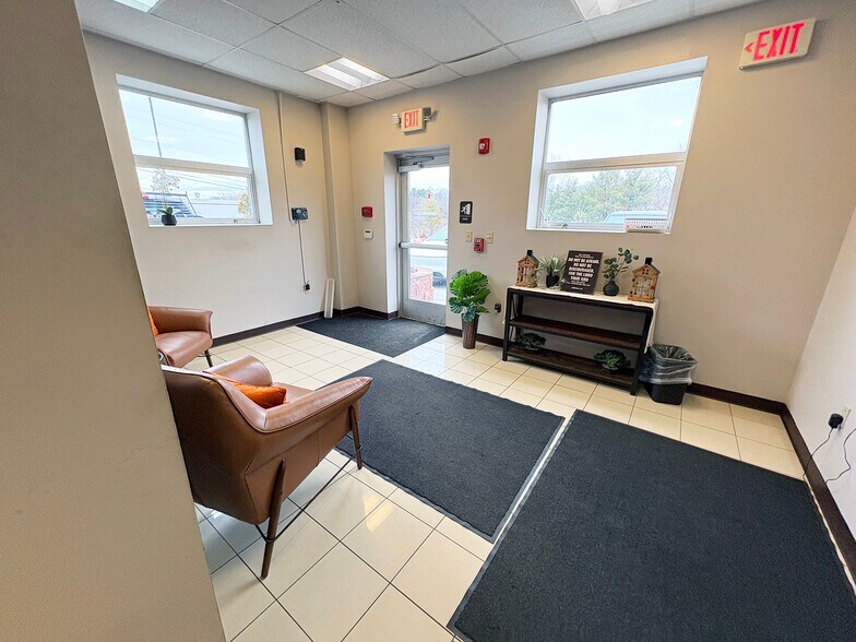 More Photos Of 100 Beta Dr, Canonsburg Warehouse For Lease