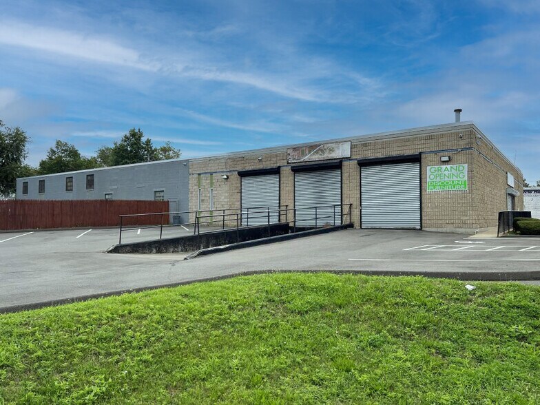 439 Ella T Grasso Blvd  