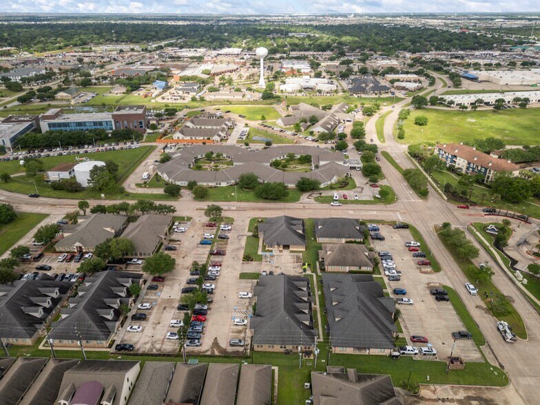 More Photos Of 439 Mason Rd, Katy Medical For Sale