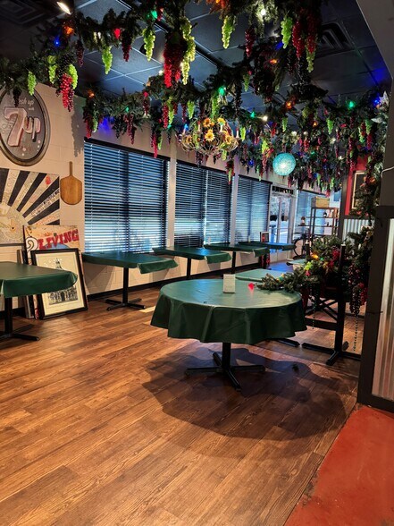 More Photos Of 6458 Hwy 3, Benton Restaurant For Lease