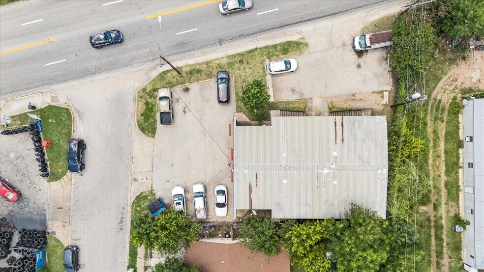 More Photos Of 6300 Monsanto Dr, Austin Apartments For Sale