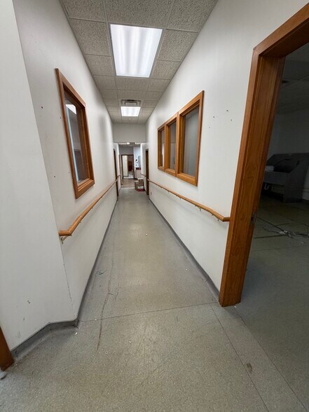 More Photos Of 562 Rubber Ave, Naugatuck General Retail For Lease