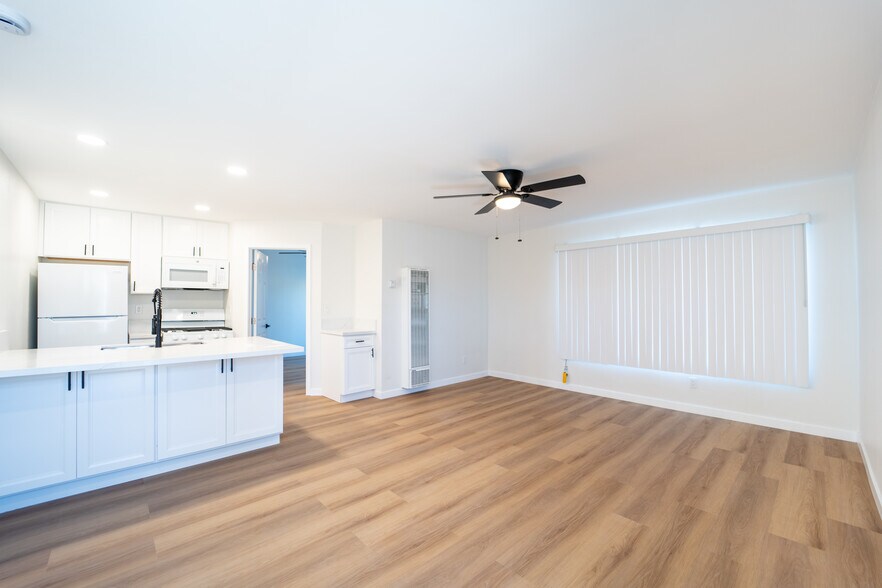 More Photos Of 4062 49th St, San Diego Apartments For Sale