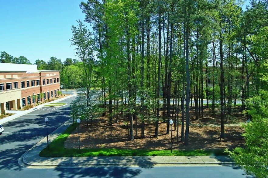 More Photos Of 77 Vilcom Center Dr, Chapel Hill Office For Lease