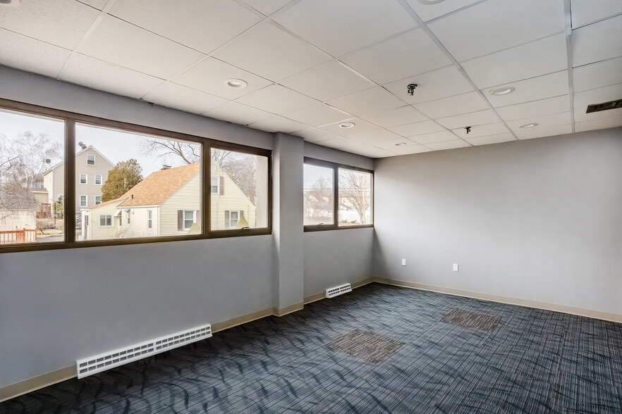 More Photos Of 239 Silas Deane Hwy, Wethersfield Medical For Lease