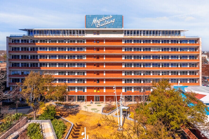 More Photos Of 6688 N Central Expy, Dallas Unknown For Lease