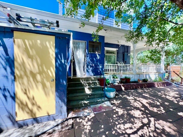 More Photos Of 301 S 3rd St, Raton Hospitality For Sale