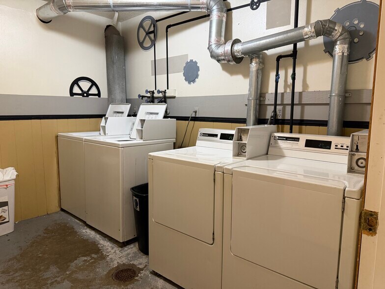 More Photos Of 105 Park St E, South Saint Paul Apartments For Sale