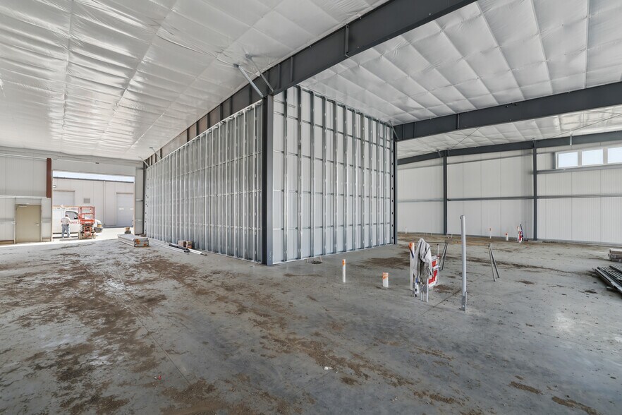 More Photos Of 663 Valerie Ave, Hudson Specialty For Sale