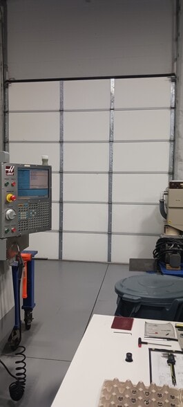 More Photos Of 301-315 Camars Dr, Warminster Research And Development For Lease