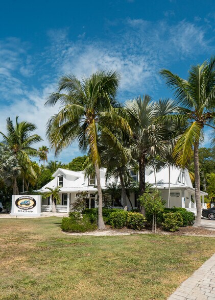 More Photos Of 102920 Overseas Hwy, Key Largo Office Residential For Sale