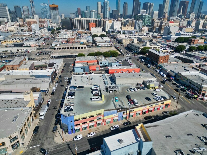 More Photos Of 921 Crocker St, Los Angeles Storefront Retail Office For Sale