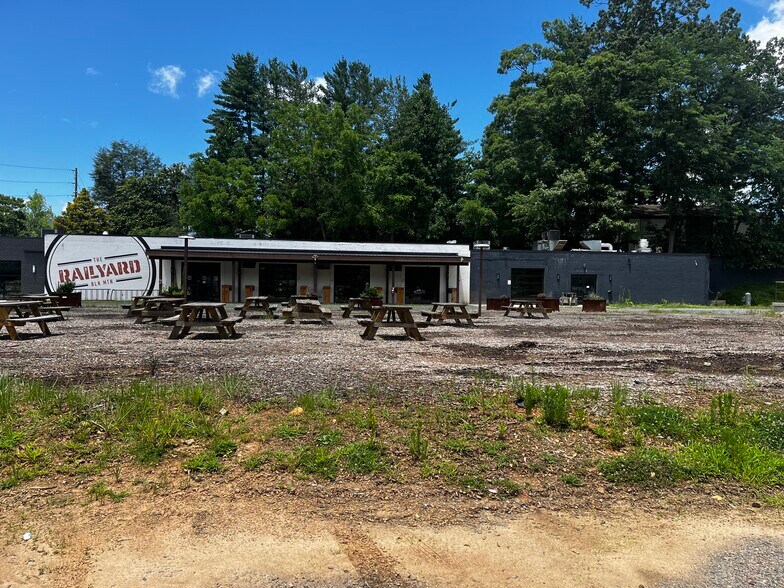More Photos Of 141 Richardson Blvd, Black Mountain General Retail For Sale