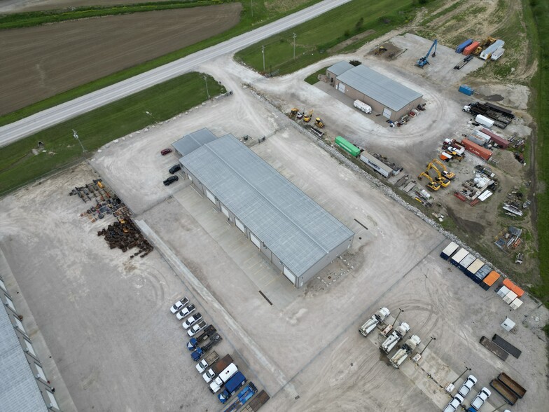More Photos Of 3400 Old Mormon Bridge Rd, Crescent Warehouse For Lease