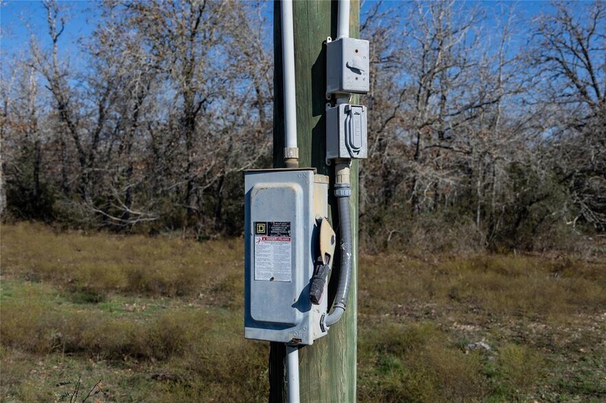 More Photos Of 399 Seals Creek Rd, Lockhart Land For Sale