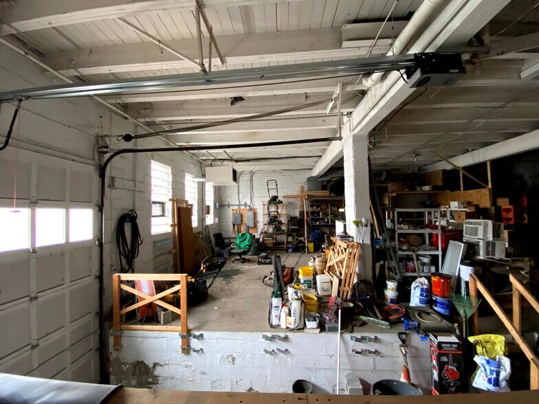 More Photos Of 333-335 Meade St, Pittsburgh Light Distribution For Lease