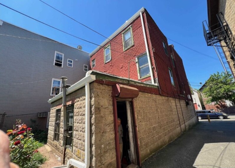 More Photos Of 607 Frank E Rodgers Blvd, Harrison General Retail For Sale