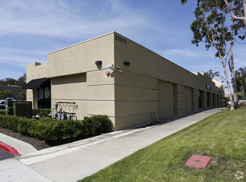 More Photos Of 22972 Moulton Pky, Laguna Hills Storefront For Lease