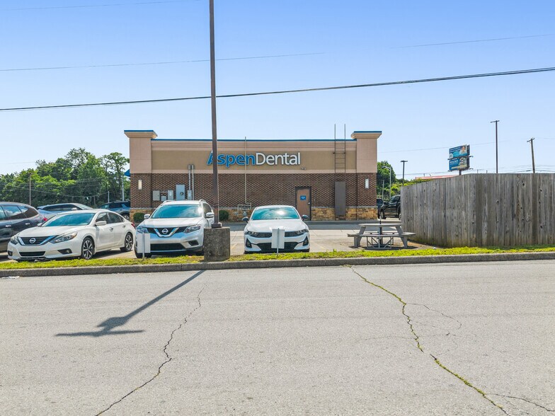 More Photos Of 2911 S Highway 27, Somerset Freestanding For Sale