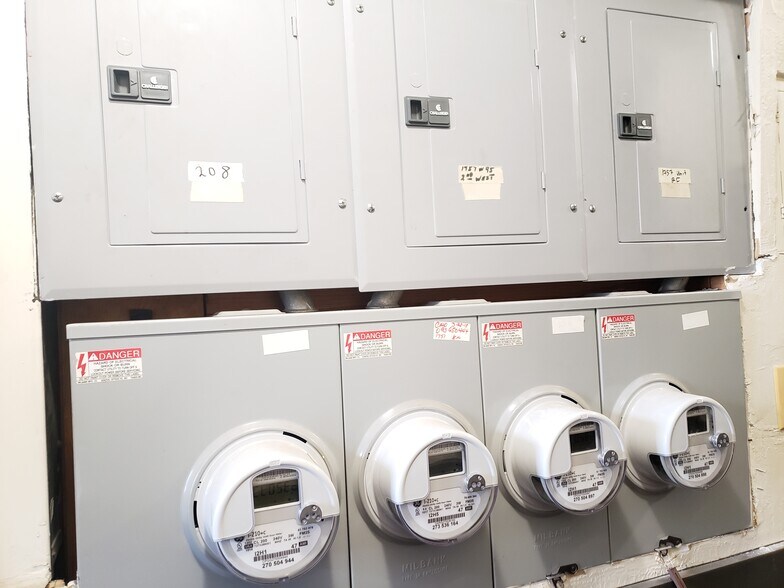 More Photos Of 1751-1757 W 95th St, Chicago Storefront Retail Residential For Sale