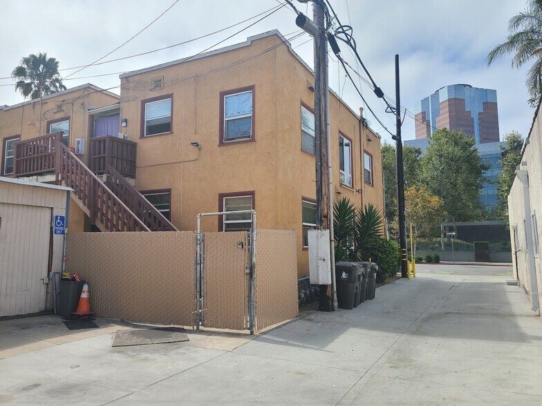 More Photos Of 617 W 3rd St, Long Beach Apartments For Sale