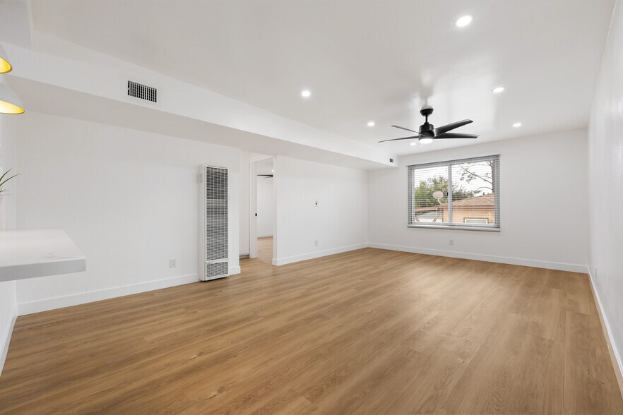 More Photos Of 2715 A St, San Diego Apartments For Sale