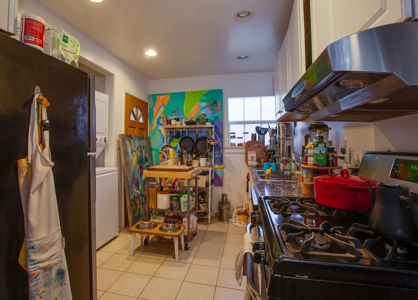 More Photos Of 1146 Venice Blvd, Venice Apartments For Sale