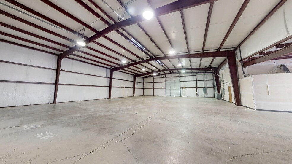 More Photos Of 13621 Immanuel Rd, Pflugerville Warehouse For Sale