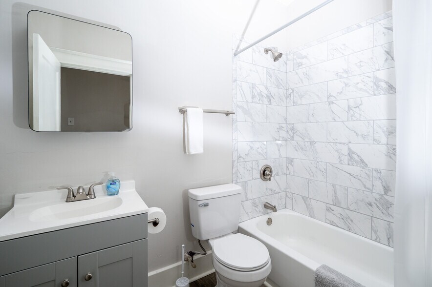 More Photos Of 60 N Willett St, Memphis Apartments For Sale