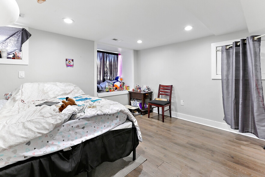 More Photos Of 2519 Liberty Heights Ave, Baltimore Apartments For Sale