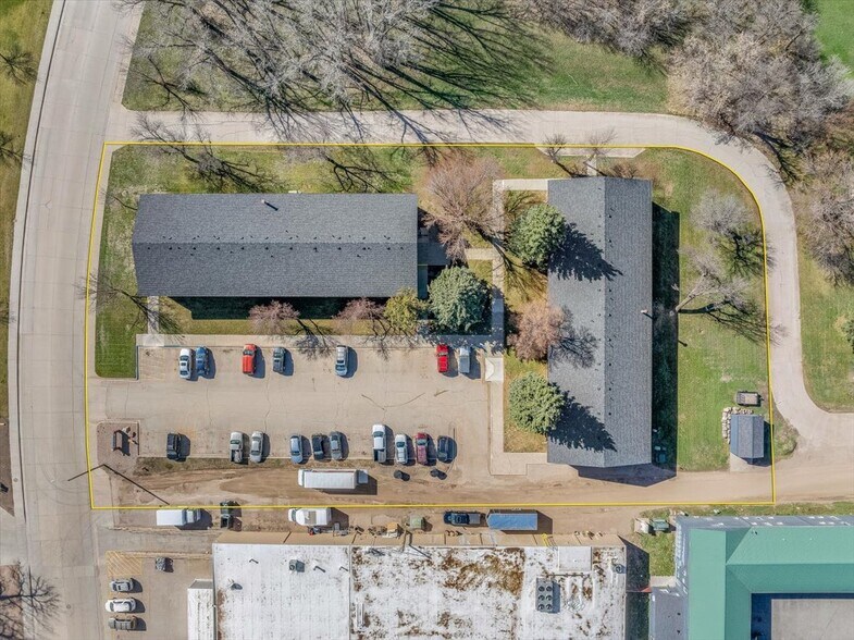 More Photos Of 1500 7th Ave, Belle Fourche Apartments For Sale